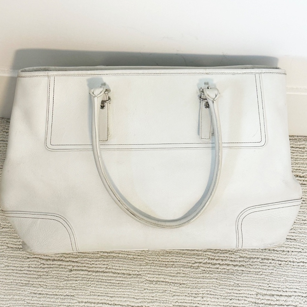 COACH Hampton Medium White Carry All Tote Handbag Leather Vintage M04S-5131